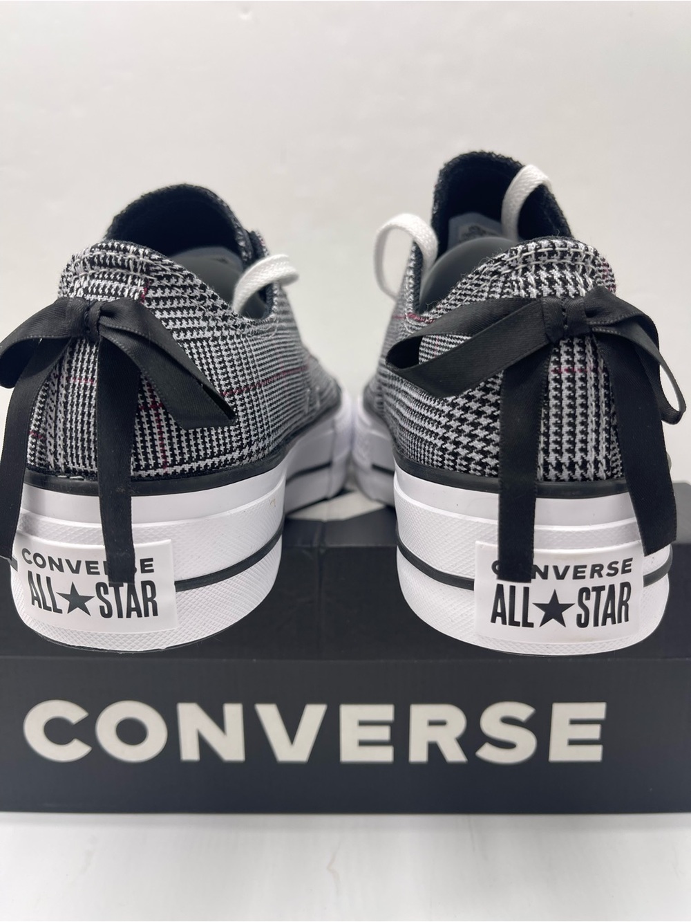 Converse A13881F CTAS LIFT OX
BLACK/WHITE/BLACK Platform Sneakers
 Plaid Low Top - Picture 10 of 16